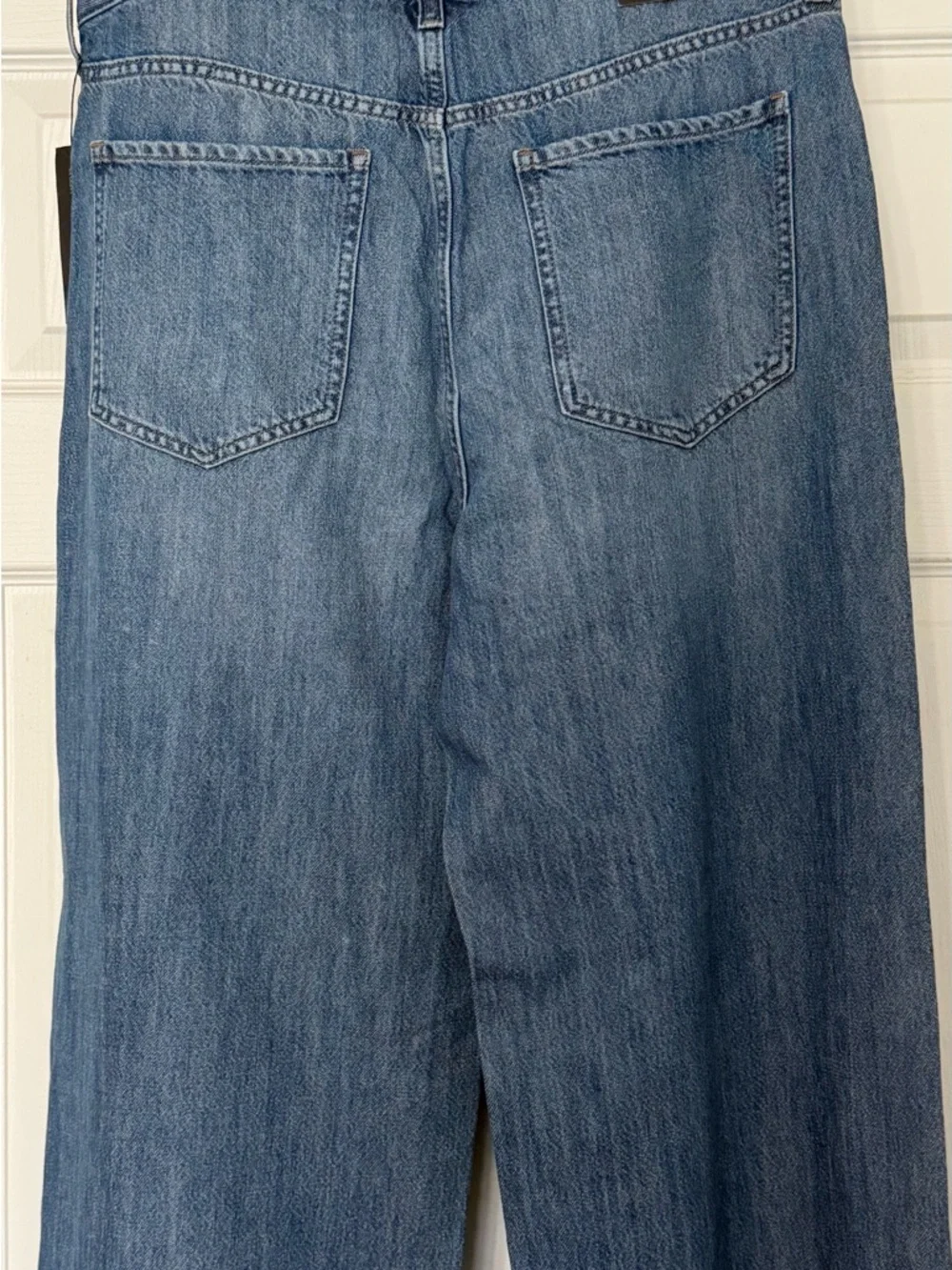 Banana Republic Women's Light Blue Wide Leg Jeans - Picture 3 of 3